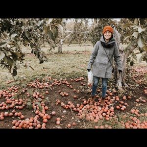 Meet your Posher, Laurence